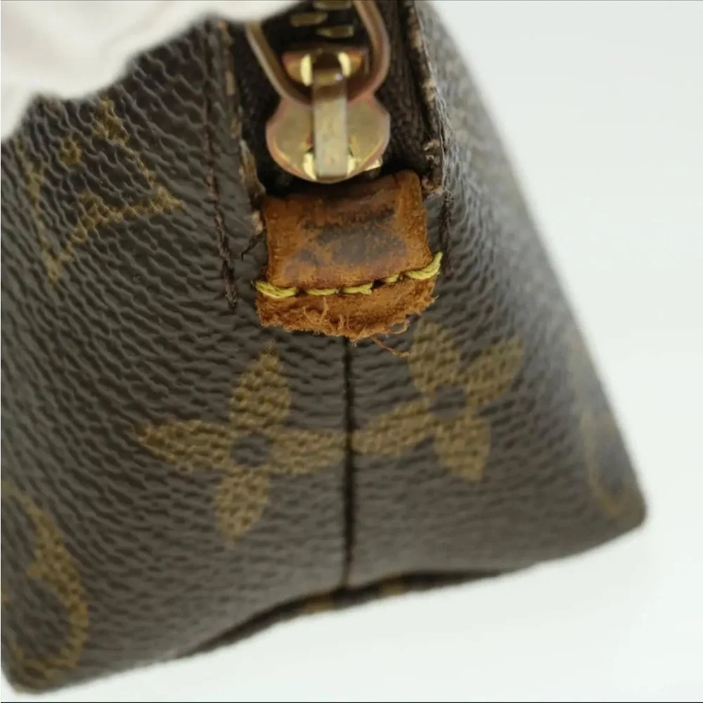 LOUIS VUITTON Monogram Pochette Cosmetic PM Cosmetic Pouch M47515 LV Auth 50453